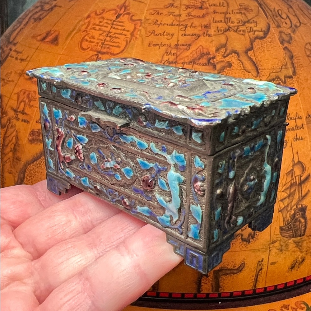 Antique Chinese Silver Plated Blue Purple Enamel Stamp Box Trinket Box